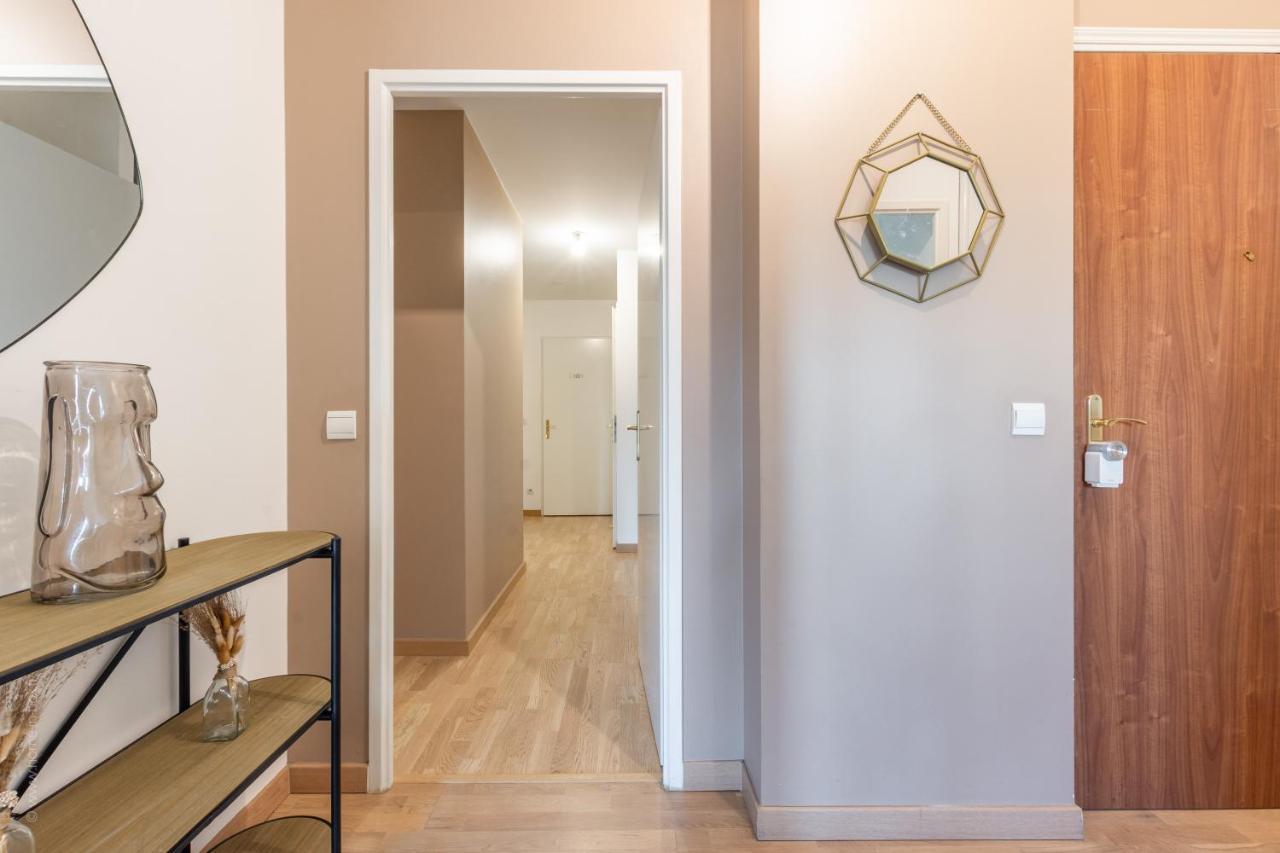 Luxe Flat For 7 - Fairytale Factory Apartment Bussy-Saint-Georges Exterior photo